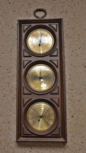 Vintage Springfield Instrument Co. Vertical Wall Weather Station