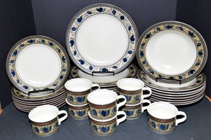 Mikasa Arabella Stoneware Place Setting for 8