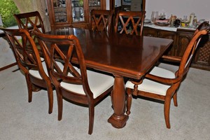 Lane Dining Table & 6 Chairs
