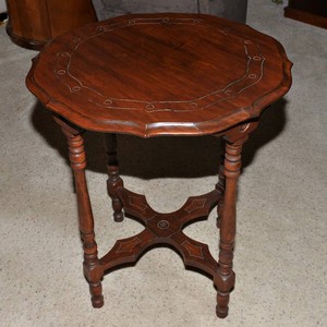 Antique Wooden Table  25 Round