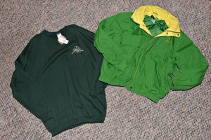 John Deere Jacket & Sweatshirt  Size XL