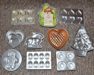 Vintage Holiday Baking Molds