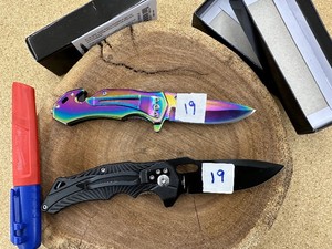 Lot of 2  FOLDING KNIVES  -new-