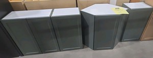 Avondale  Plywood Shaker Wall Bridge Kitchen Cabinet in Green Lot of 5 Cabinets