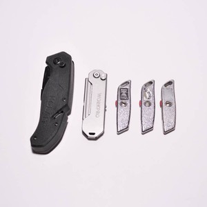 5 Utility Knives 2 Folding 3 Retractable