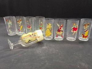 8 VINTAGE PEEK-A-BOO PIN UP STYLE GLASSES  1 BROKEN GLASS