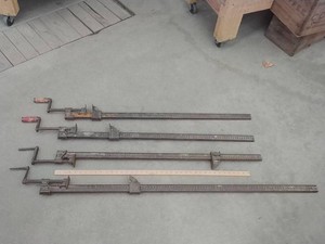 4 HEAVY DUTY VINTAGE HARGRAVE STYLE WOOD CLAMPS