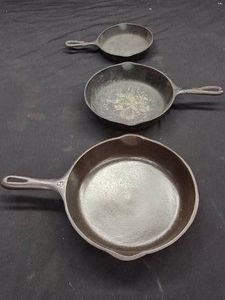 3 VINTAGE CAST IRON PANS