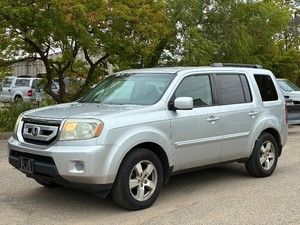 2010 HONDA PILOT EX All Wheel Drive  No Accidents Reported  3rd Row Seating (NO RESERVE)