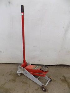 2�-Ton Garage Jack (LARIN)   Works