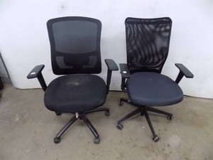 2- Fully Adjustable Chairs  Deer Stand  Shop Office