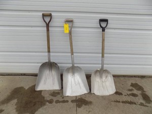 3 Scoop Shovels