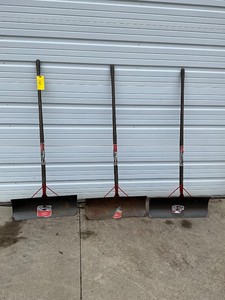 3 Snow Shovels