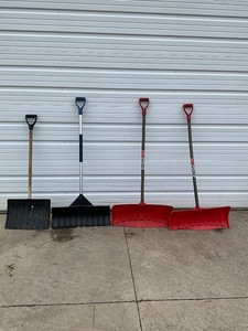 4 Snow Shovels