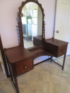 MCM Dressing Table