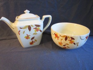 Hall Autumn Leaf Teapot & Bowl