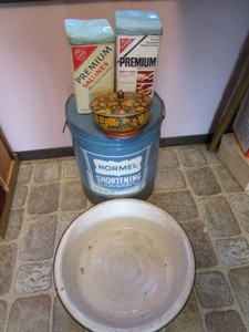 Enamel & Tins