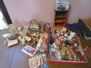Doll House Furnishings