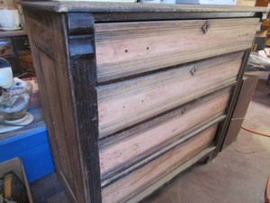 E.Lake Dresser