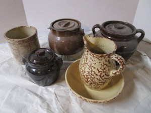 Bean Crocks, Spongeware