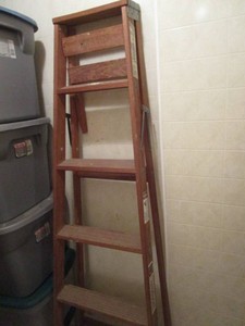Wooden Step Ladder