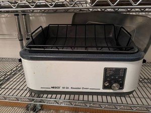 Nesco 18 Qt. Roaster Oven