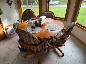 Oak Dining Table with 4 Caster Chairs