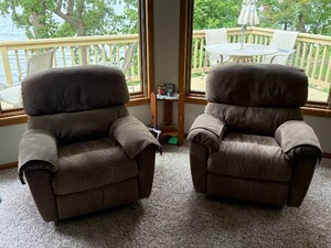 Pair of Brown Manual Recliners
