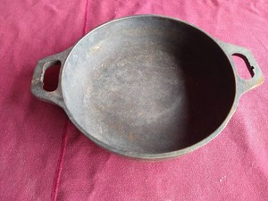 Vintage Birmingham Stove & Range Cast Iron Pan