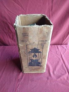 Vintage Coleman Gas Lamp With Box