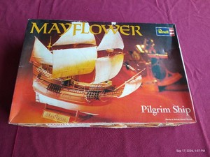 Vintage Mayflower Model