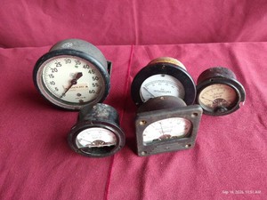 (5) Vintage Gauges