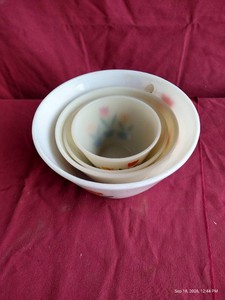 (4) Vintage Fire-King Tulip Nesting Bowls