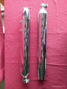 Pair Brand New Harley-Davidson 65539-95 Mufflers in Original Box