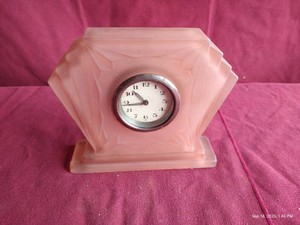 Vintage Art Deco Table Clock