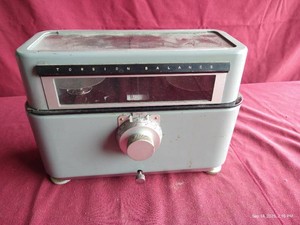 Vintage Torsion Balance Co. Apothecary Scale