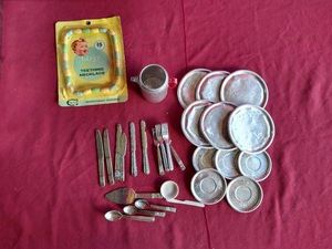 Vintage Childs Dish Set & Teething Necklace
