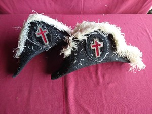 (2) Antique Masonic Knights Templar Chapeau Hats
