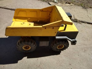 Large Tonka Dump Truck