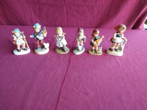 (6) Hummel Style Figurines