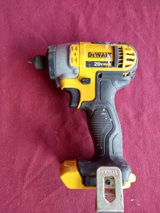 DeWalt DCF885 Cordless Impact Driver