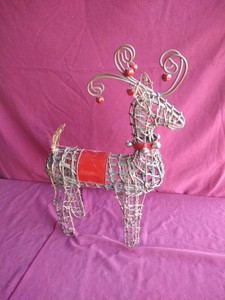 Metal & Wood Reindeer Figure