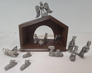 Spoontiques 14 Pc Pewter Nativity Set Wood Stable Christmas Creche