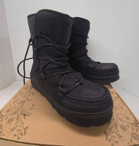 Manitobah WP Pacific Half Winter Boots Black Womens Size 8 Box