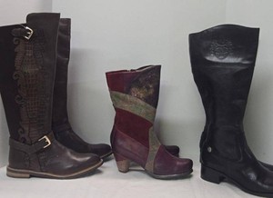 Lot of Assorted Womens Boots Sharif Etienne Aigner Corkys