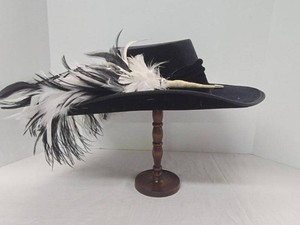 Tell Toad Vintage Style Black Feather Cavalier Hat Size M USA