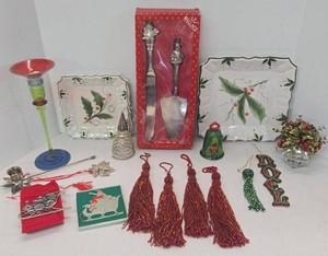 Lot of Vintage Wallace Silverplated Pie Serving, Christmas Decor Platters Ornaments&nbsp
