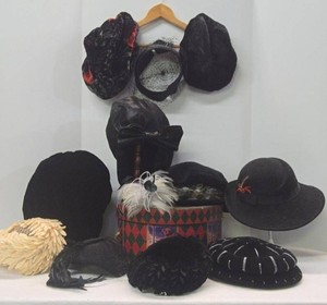 Lot of Vintage Womens Dress Hats Fascinators Velvet Felt Feathered - Daum Pillow Hat&nbsp