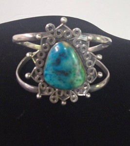 Sterling Silver Cuff Bracelet Blue Green Stone Filigree 39.1g