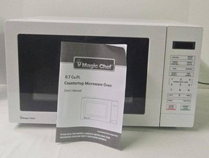 Magic Chef 0.7 Cu Ft Countertop Microwave Oven White Digital